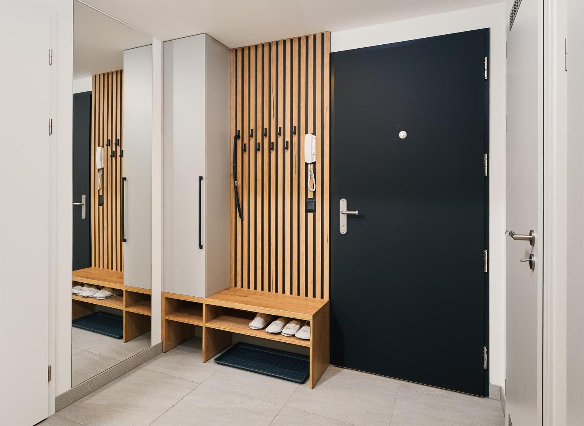 Beta Home - Garage, Air Condition, Garden, At Metro Praga Exterior foto